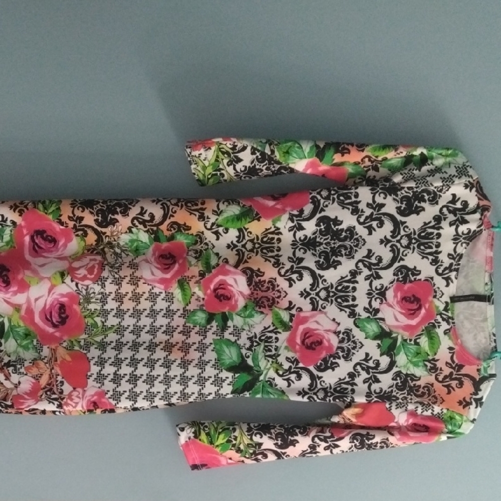 Good Time USA Floral  Dress Size Small